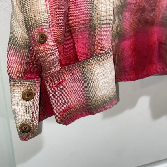 AEROPASTLE plaid button down shirt size medium - Picture 5 of 8